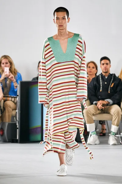 Look 33